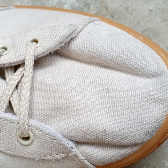 Puma Vikky Spice Sneakers (8.5) - Picture 4 of 11